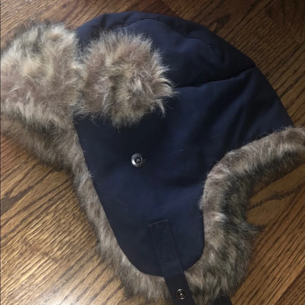 Gap Faux Fur and Navy blue Hat